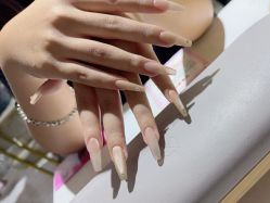 -瞧·享轻奢美甲美睫