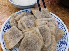老北京炸灌肠-门框胡同百年卤煮(前门煤市街店)