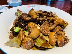 -唐师傅湘西名菜馆(武陵路店)
