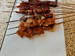-小董哥烤串·爆汁大油边(故宫店)