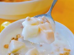 水果麦片酸奶-嗨皮儿·现蒸面皮(抄纸巷店)