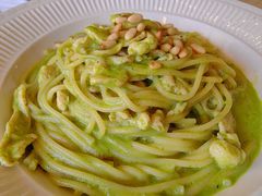 青酱蘑菇鸡肉意面-UPPER KITCHEN(延安路店)