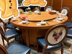 -琥珀老六龙虾(四里河店)
