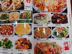 -东北四季饺子王(华山路店)