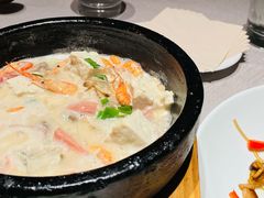 小河鲜火腿炖八公山豆腐-山里亲戚(淞虹路店)