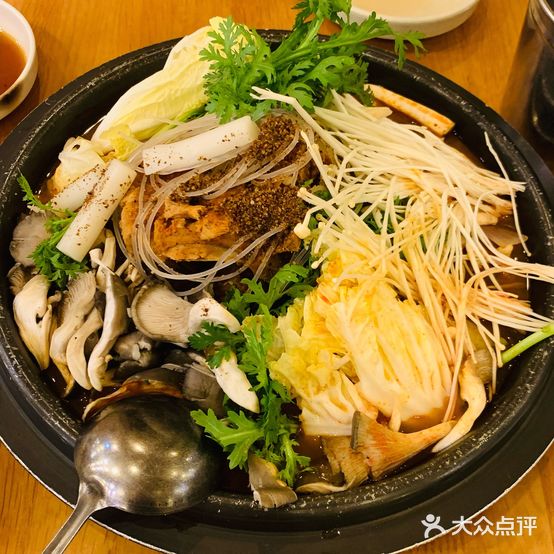 金家脊骨土豆火锅泡菜炖五花肉