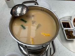 -肥仔文澳门猪骨煲(南京西路店)