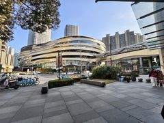 -瑞虹新天地月亮湾
