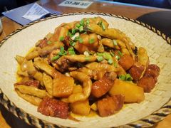 红烧肉炖黄金勾-95号酱骨·一块豆腐(展春园西路店)