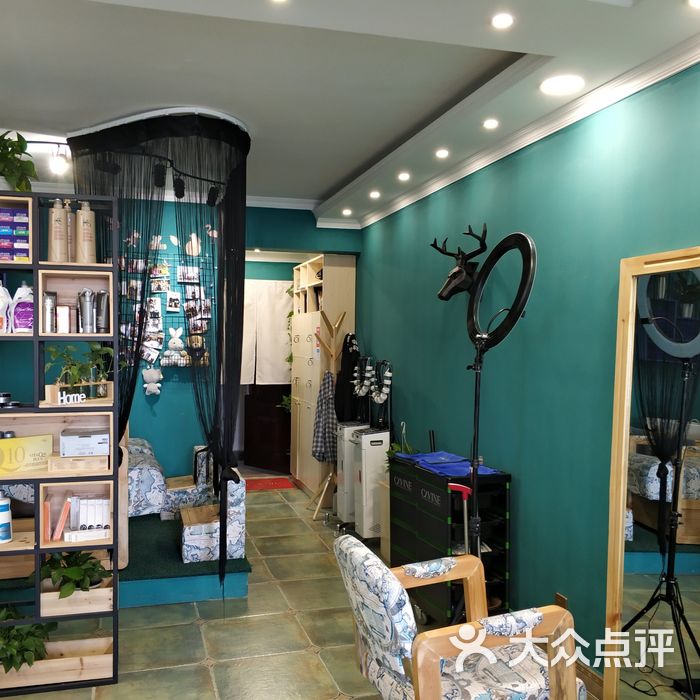 t o p-f发型设计工作室