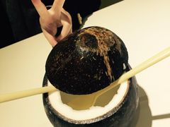 -志龙皇冠吃货椰子铺