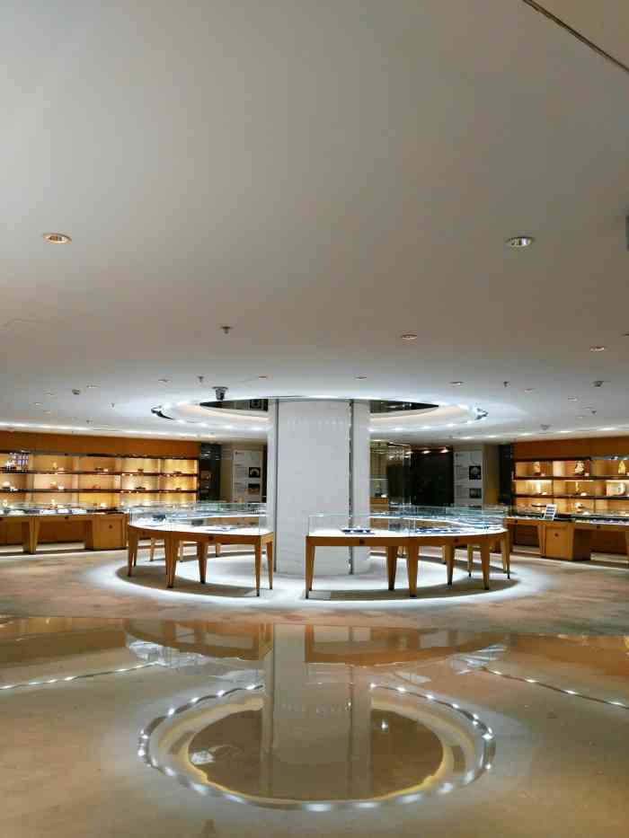 北京七彩云南翡翠珠宝旗舰店(月坛店)-"七彩云南的嘉年华活动每次都是