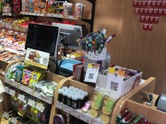 零售区-来伊份(双桂坊店)