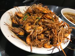 油爆河虾-老头儿油爆虾·知味杭州(爱琴海购物中心)