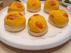 酥皮菠萝包-轩记海鲜餐厅·四十五年老字号·经典粤菜(西区彩虹店)