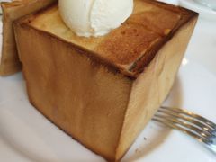 -港丽餐厅(高德置地店)