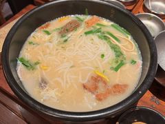 -银米·云南传统过桥米线(双廊黑金冠店)