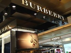-BURBERRY(上海港汇恒隆广场店)