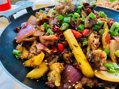 -兔行天下-鸿鹤鲜锅兔(中海国际店)