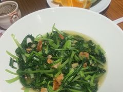 -黄泥岗·地道湖北菜(奥特莱斯店)