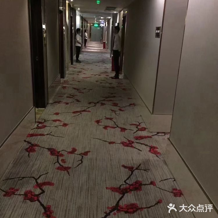 夏威夷國際水会《向西店》