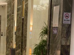 -万泊酒店(长沙五一广场国金中心店)