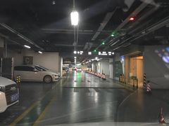 -凯德Mall新都心-停车场