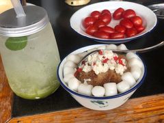 小汤圆冰沙-李子坝梁山鸡(李子坝大鸡哥店)