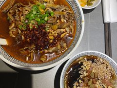 -粉吖吖·邵阳米粉(体育西路店)