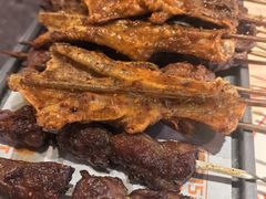 -威记烧嘢·南宁烧烤·超级生牛(绿地店)