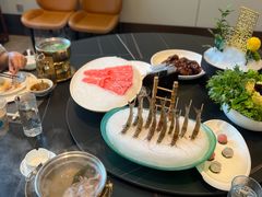-鼎泰亨·海鲜牛肉餐厅(滨江店)