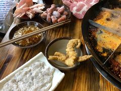 -岗上渣渣老火锅(两路口店)