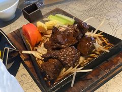 -穹六人间 people 6(岳阳路店)