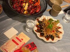 -肥肥虾庄·金牌油焖大虾(杨园滨江时代walk店)