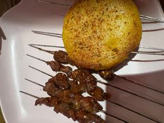 -街角等你.大连海鲜烧烤.经典铁板海鲜串(西安路店)