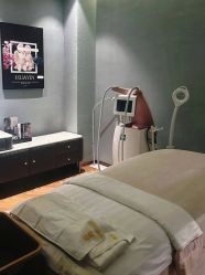 -花隐·美芙炫海菲秀皮肤管理中心