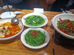 -老滇山寨•云南特色菜•地方菜•民族风情歌舞表演(金碧店)