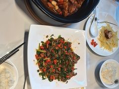 -三湘四水正宗湘菜(君峰路店)