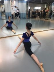 -深舞形体民族舞蹈工作室