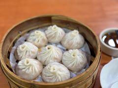 -莱莱小笼·乔艾