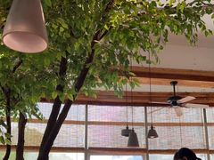 -蜜桃餐厅·伴山(湖滨商业街店)