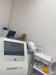 -张小熊连锁轻医美