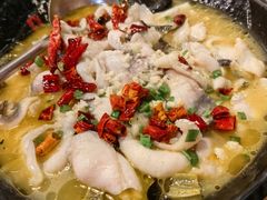 化骨酸菜鱼-忠义小酒馆(田东店)