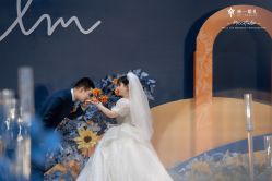 -MECCI婚礼摄影跟拍(红东方广场店)