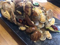 -老东镇啤酒屋海鲜加工·蒸汽海鲜·海鲜烧烤(台东店)