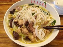 -文山荷鲜居(翠湖店)