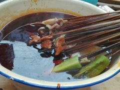 -拈签一笑黄牛肉辣卤串串