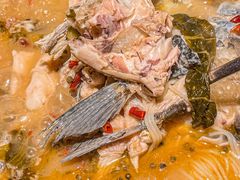 -吃城都·鱼蛙火锅(西玉龙街店)