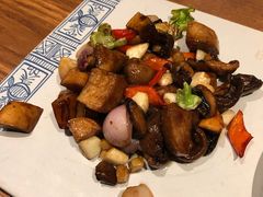 -云海肴·汽锅鸡·云南菜(天山百盛优客店)