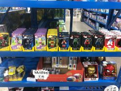 -逝水玩具折扣店